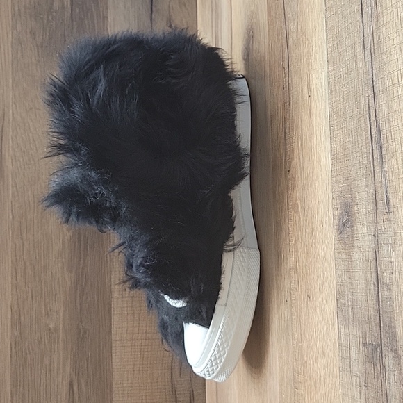 Converse high top Brand new in the box. - Picture 8 of 13